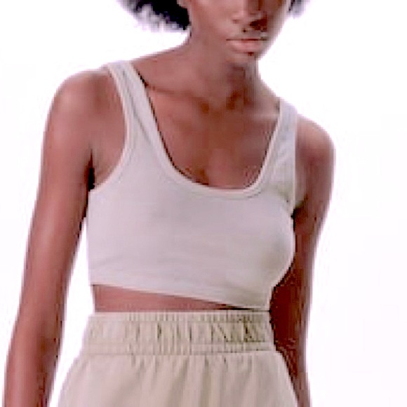 🤍💚 Zara Bundle of 2 Washed Effect Crop Tops Large - Picture 2 of 4